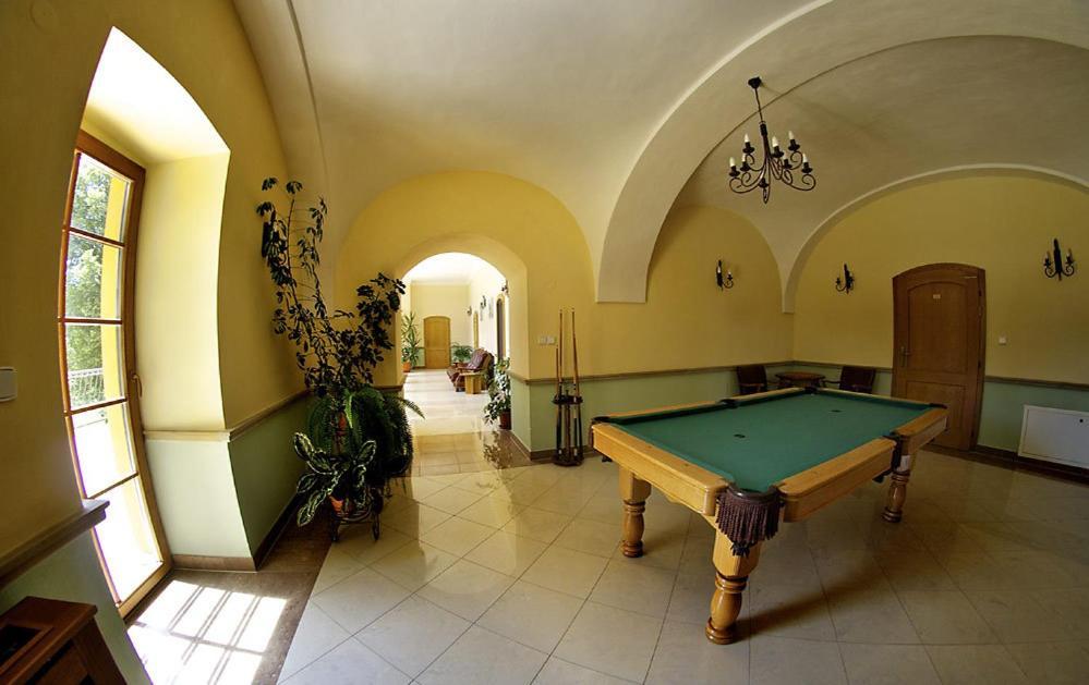 Hotel Kastiel Lučivná Esterno foto