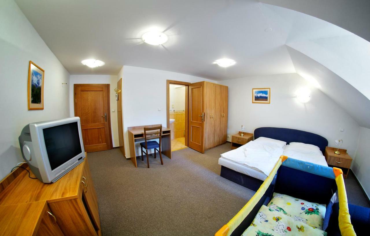 Hotel Kastiel Lučivná Esterno foto
