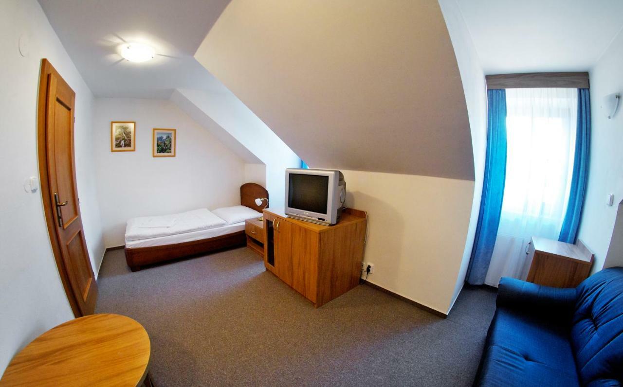 Hotel Kastiel Lučivná Esterno foto