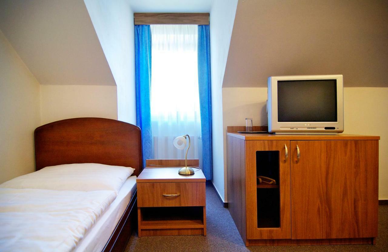 Hotel Kastiel Lučivná Esterno foto